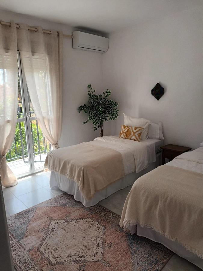 Willa Nueva Nerja Pueblo Andaluz Casa Grafton Zewnętrze zdjęcie