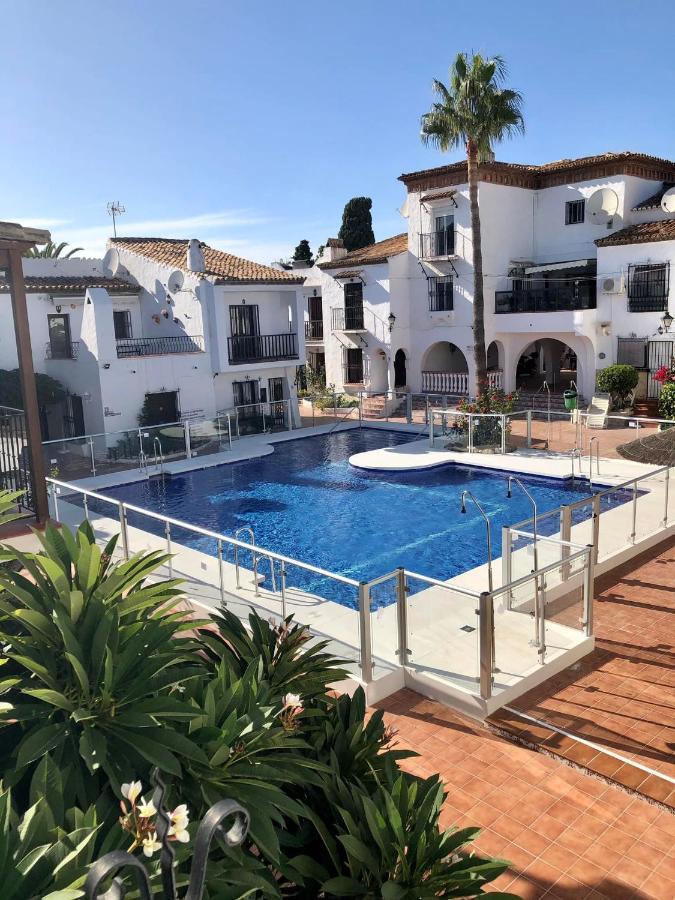 Willa Nueva Nerja Pueblo Andaluz Casa Grafton Zewnętrze zdjęcie