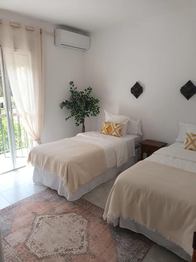Willa Nueva Nerja Pueblo Andaluz Casa Grafton Zewnętrze zdjęcie